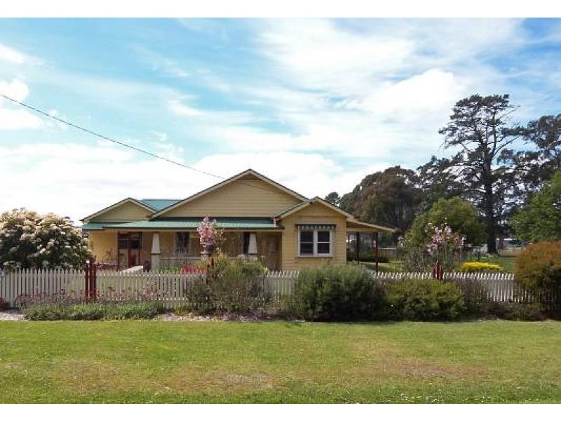 704 Tarra Valley Road, Devon North VIC 3971