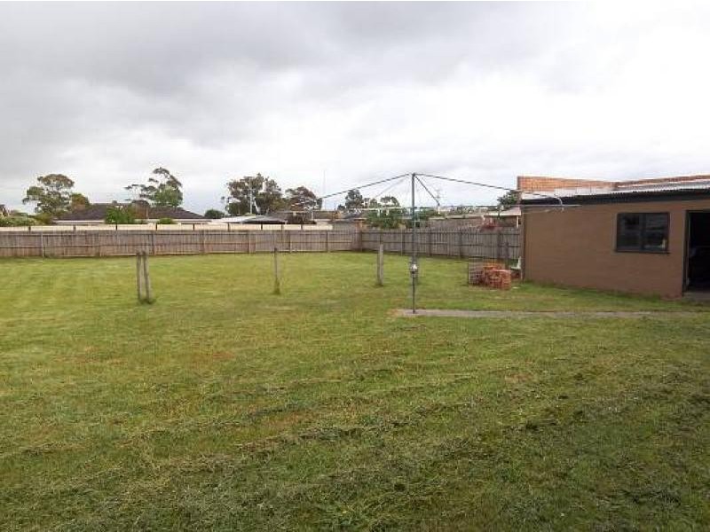 16 Bruce Street, Yarram VIC 3971