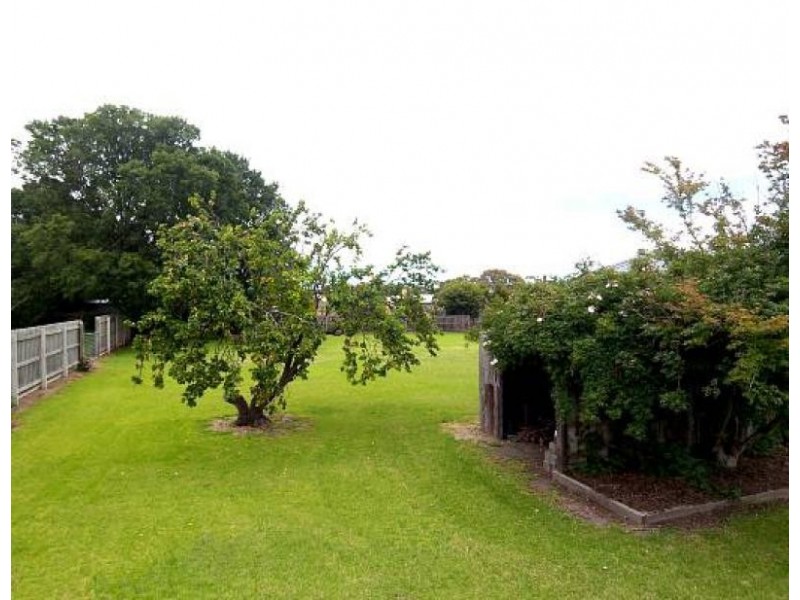 7 Buckley Street, Yarram VIC 3971
