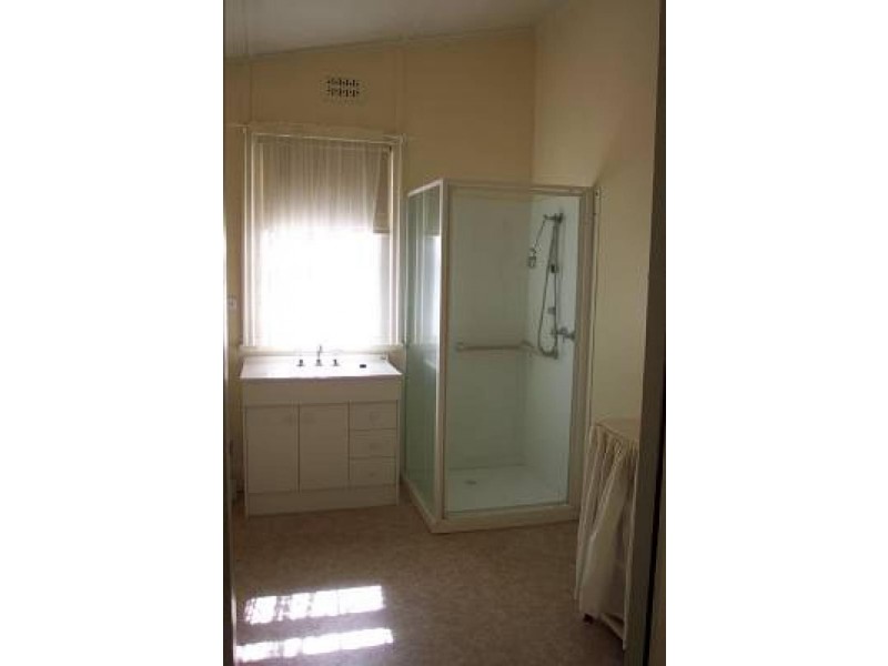 8 Victoria Street, Port Albert VIC 3971