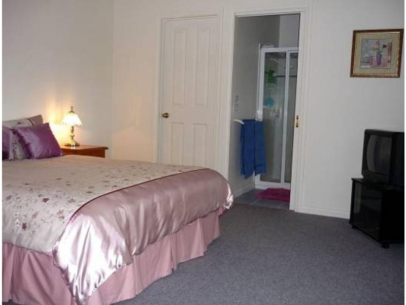 28 Albert Street, Port Albert VIC 3971