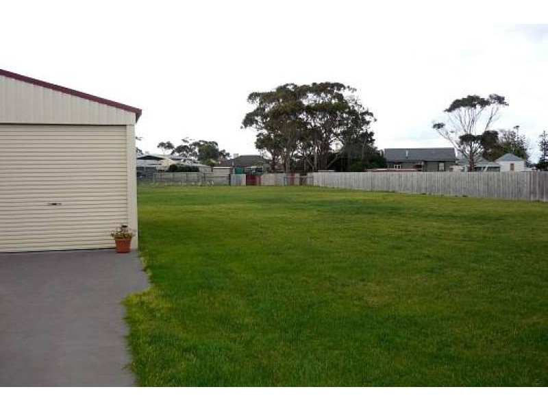 28 Albert Street, Port Albert VIC 3971
