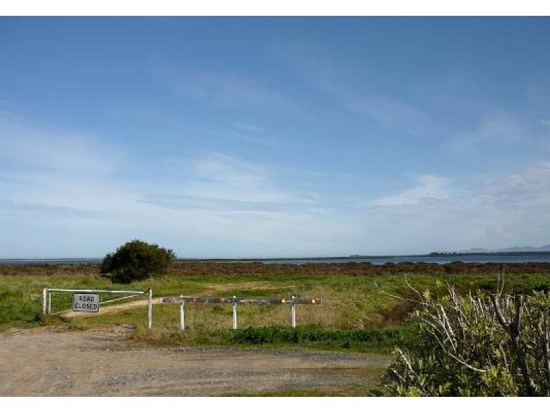 2 VICTORIA STREET, Port Albert VIC 3971