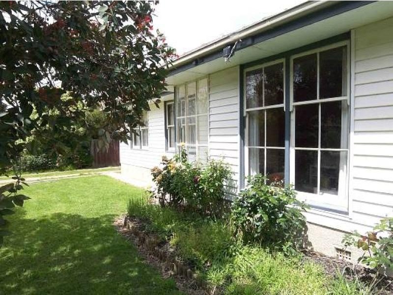 6 McMillan Crescent, Yarram VIC 3971