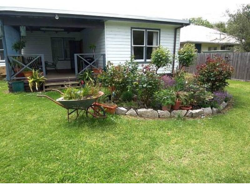 6 McMillan Crescent, Yarram VIC 3971