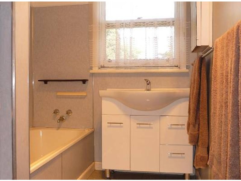 20 Bruce Street, Yarram VIC 3971