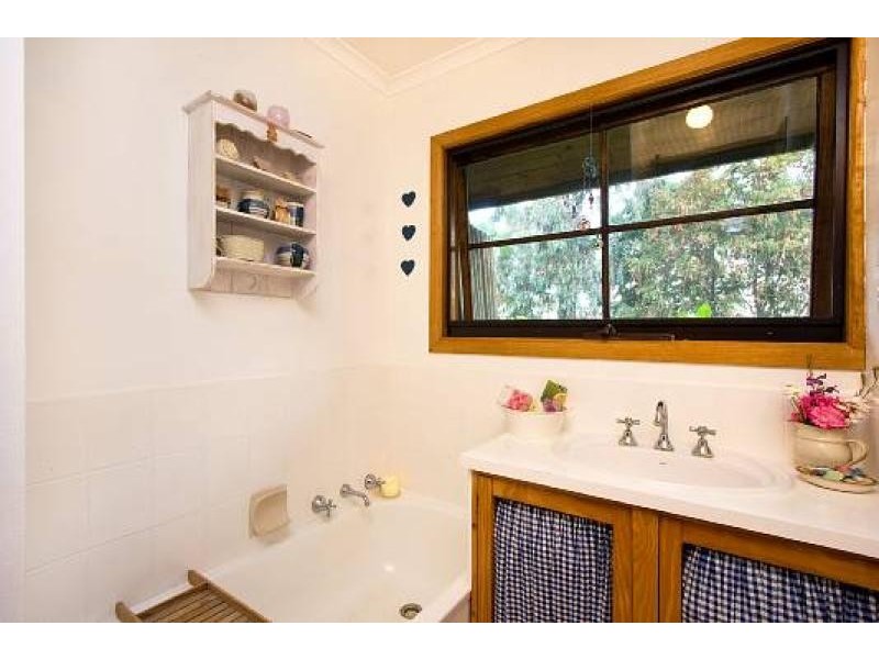 36 Napier Road, Won Wron VIC 3971