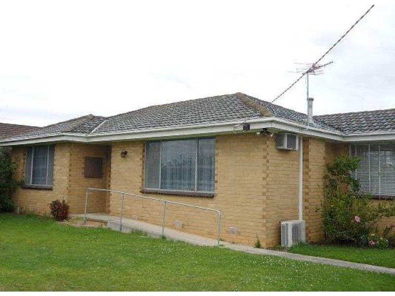 64 James Street, Yarram VIC 3971