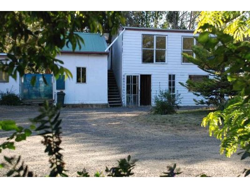 24 High Street, Woodside VIC 3874