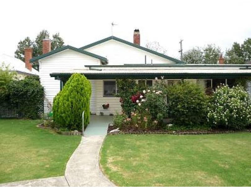 339 Commercial Road, Yarram VIC 3971