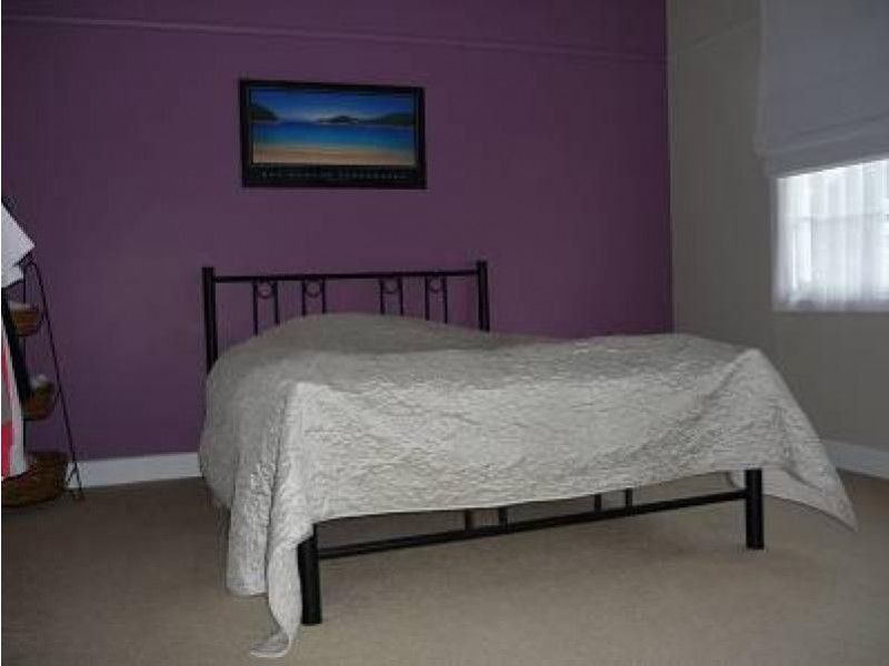 10 BRUCE STREET, Yarram VIC 3971