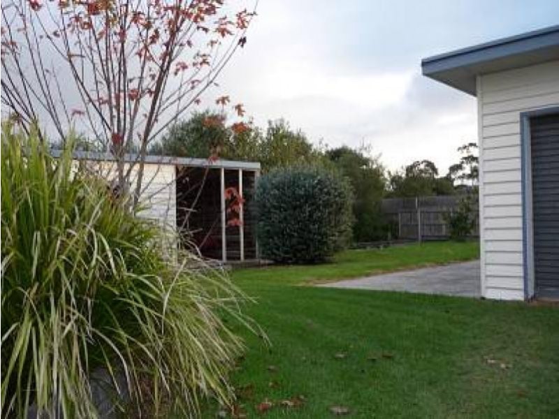 10 BRUCE STREET, Yarram VIC 3971