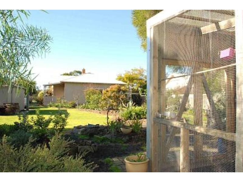 100 Union Street, Yarram VIC 3971