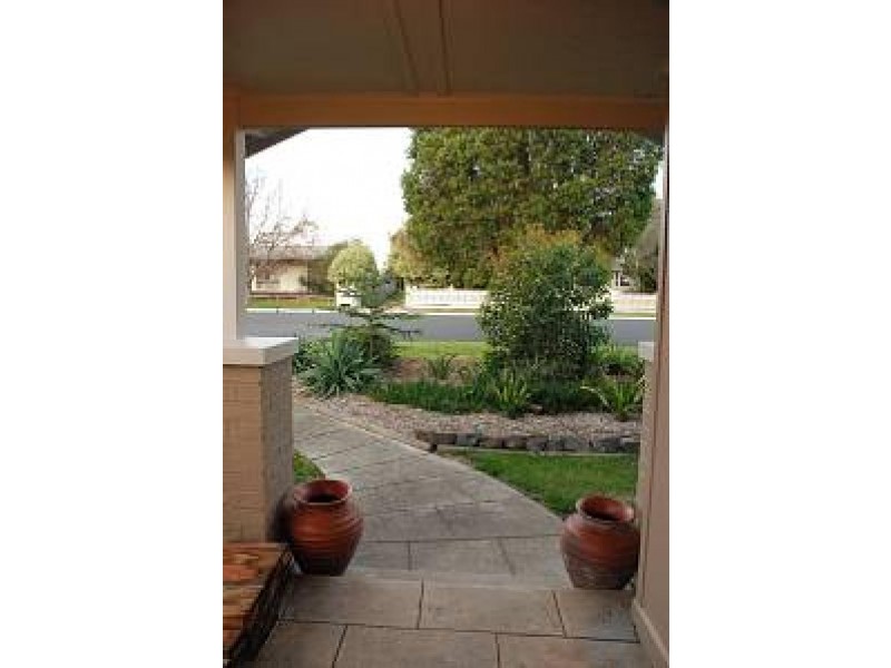 100 Union Street, Yarram VIC 3971