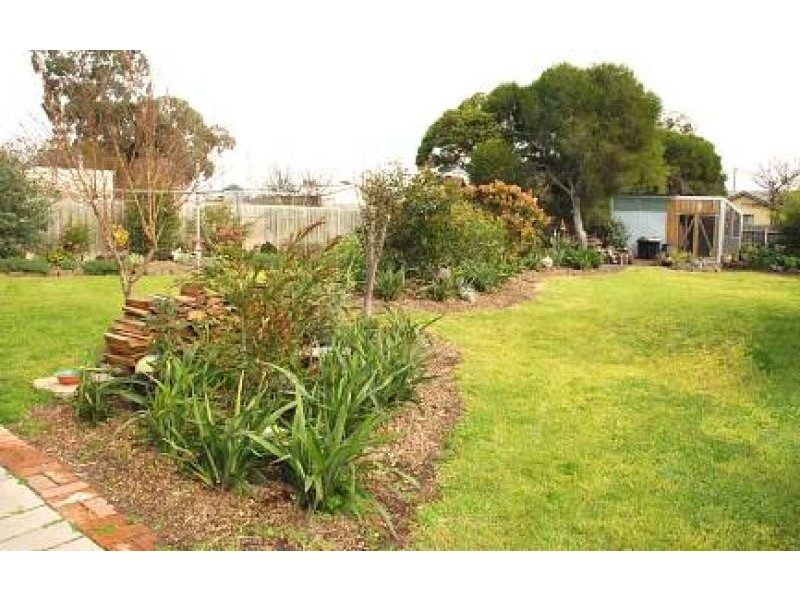 100 Union Street, Yarram VIC 3971