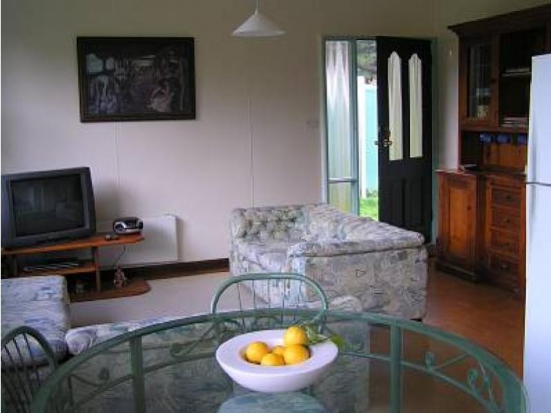 28 Dessents Road, Hiawatha VIC 3971