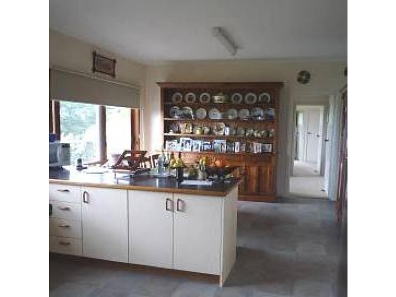 11 Sutherlands Road, Wonyip VIC 3962