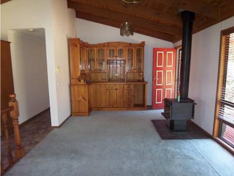 124 South Gippsland Highway, Woodside VIC 3874