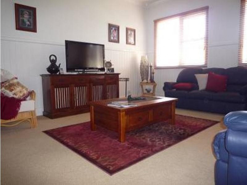 63 Commercial Road, Yarram VIC 3971