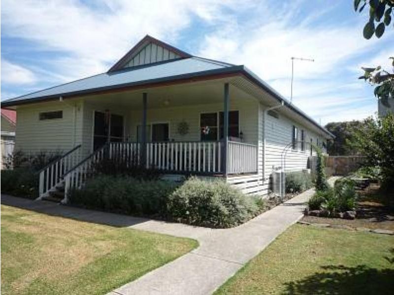 63 Commercial Road, Yarram VIC 3971