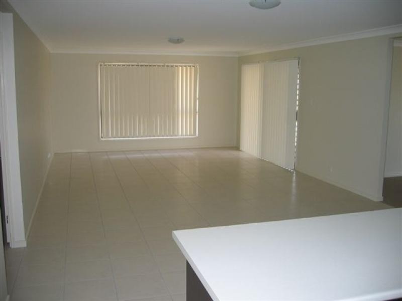 17 KILKIVAN STREET, Ormeau QLD 4208