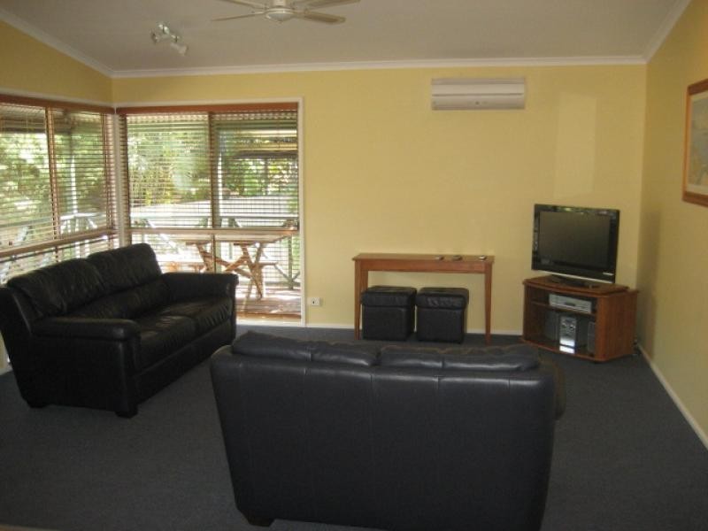 11 Royal Avenue, South Golden Beach NSW 2483