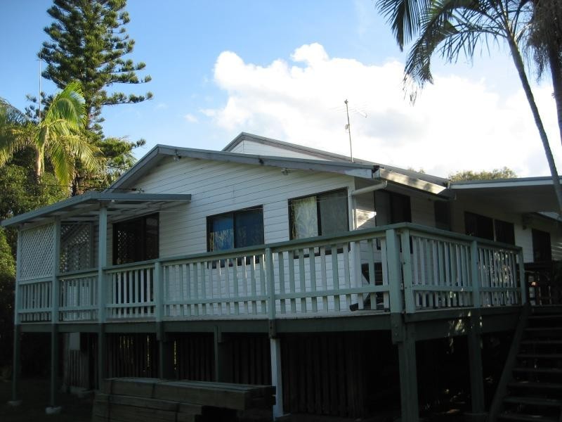 13 The Esplanade, New Brighton NSW 2483