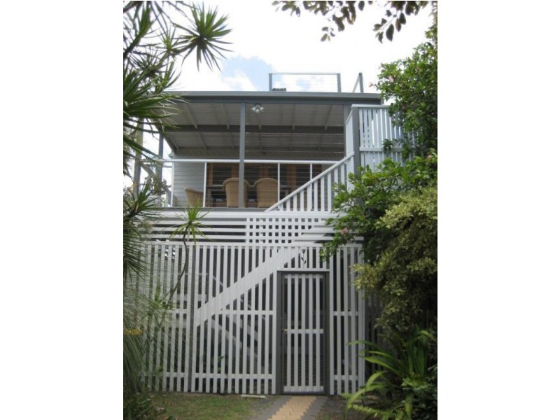1 Pacific Esplanade, South Golden Beach NSW 2483