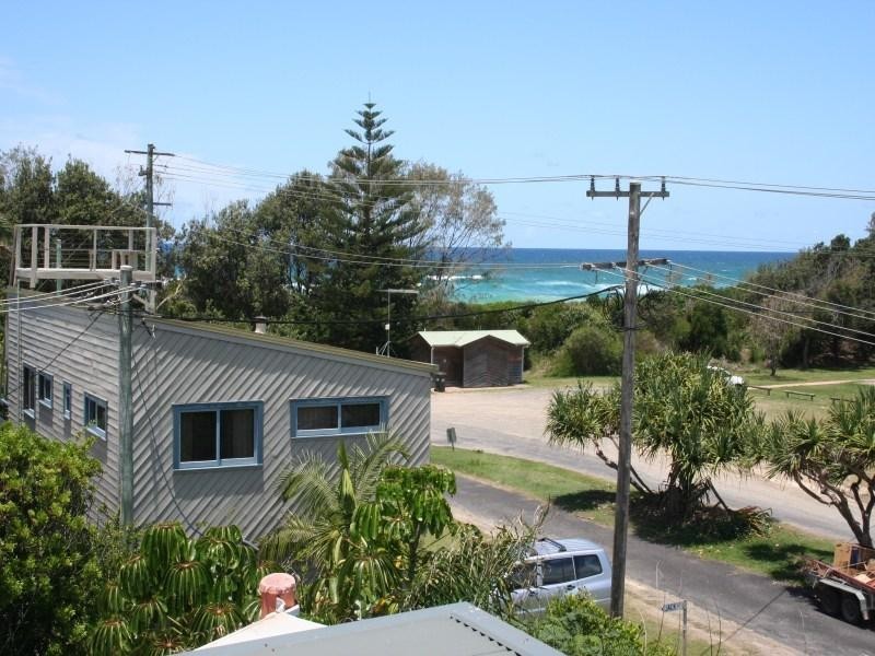 3 Beach Avenue, South Golden Beach NSW 2483