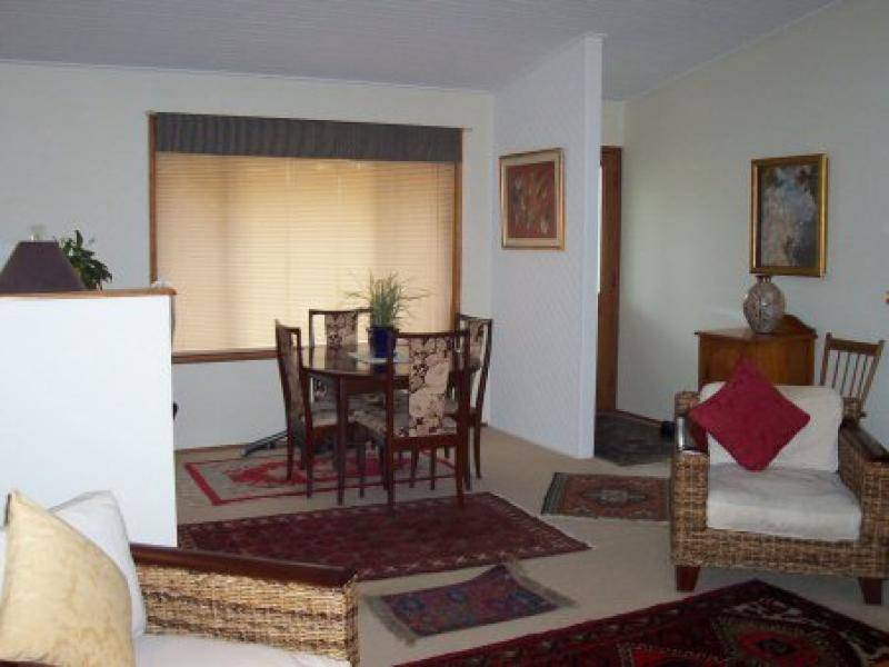 8 GILBA AVENUE, Ocean Shores NSW 2483