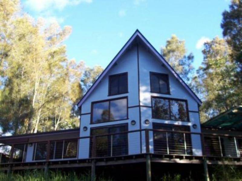 38 HARDY AVENUE, Ocean Shores NSW 2483