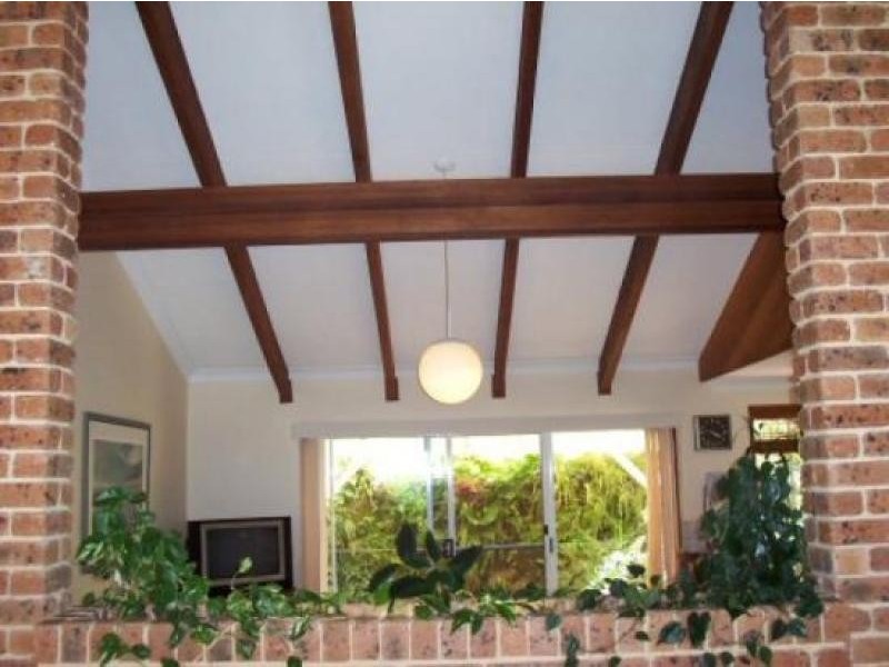 33 Yamble Drive, Ocean Shores NSW 2483