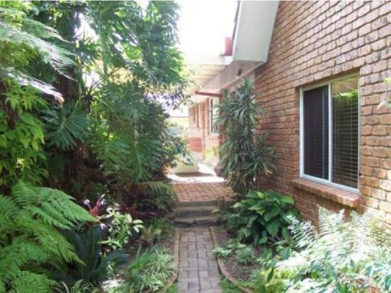 33 Yamble Drive, Ocean Shores NSW 2483