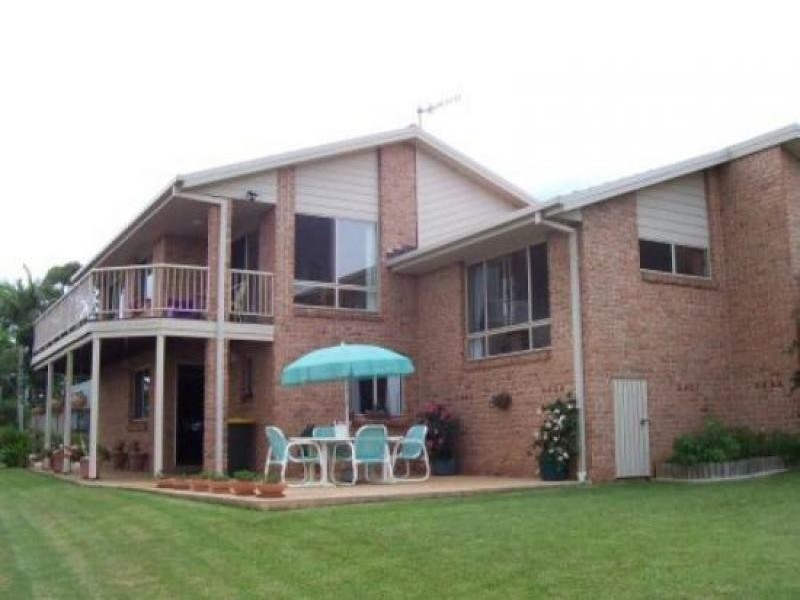 24 Yallakool Drive, Ocean Shores NSW 2483