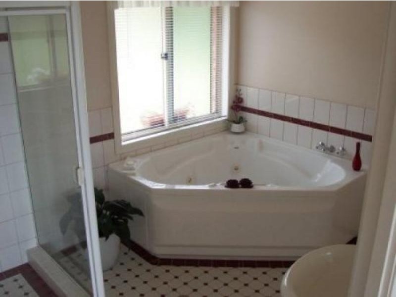 24 Yallakool Drive, Ocean Shores NSW 2483