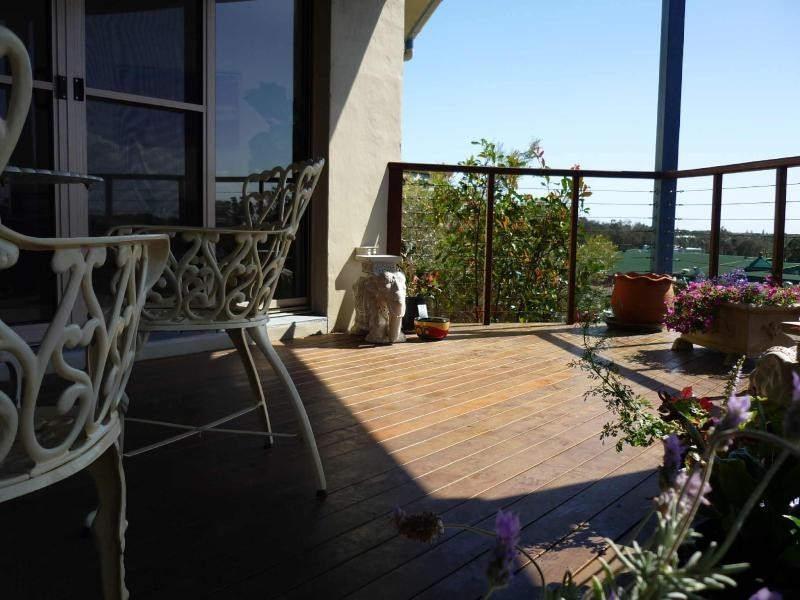 2/1 Nunyar Court, Ocean Shores NSW 2483