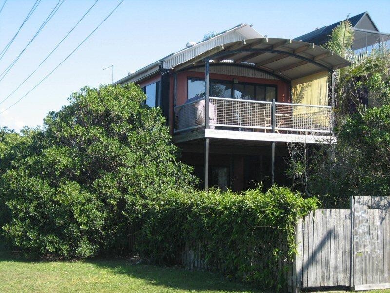 1 Beach Avenue, South Golden Beach NSW 2483