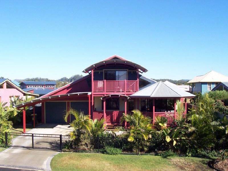 14 MULI MULI AVENUE, Ocean Shores NSW 2483