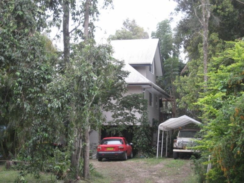 31 PETER STREET, South Golden Beach NSW 2483