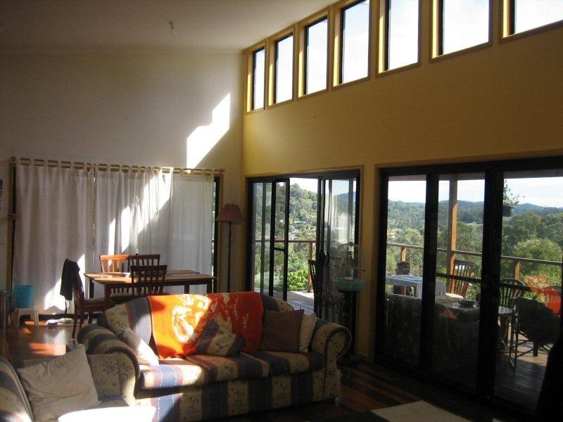 2 Coomburra Crescent, Ocean Shores NSW 2483