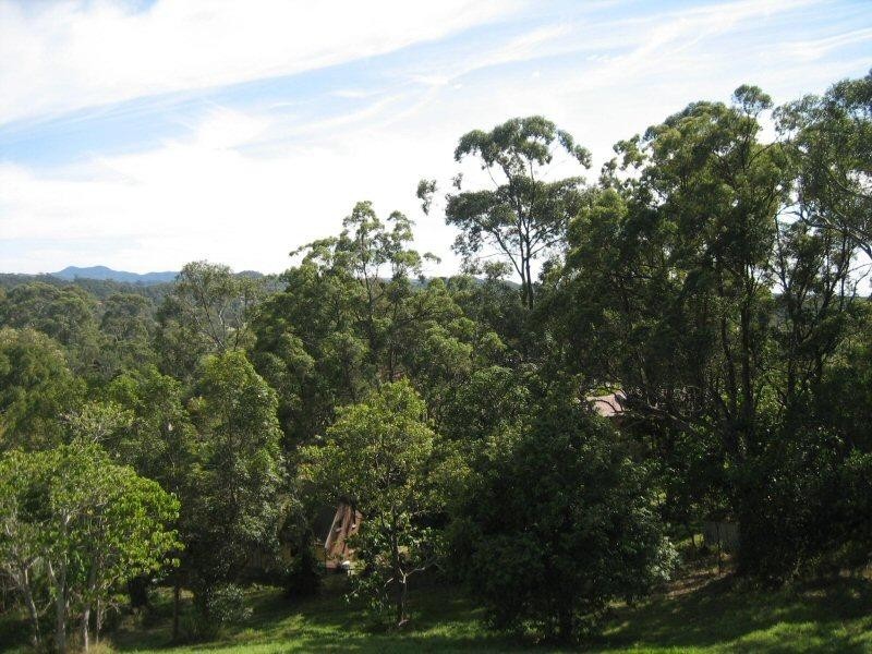 2 Coomburra Crescent, Ocean Shores NSW 2483