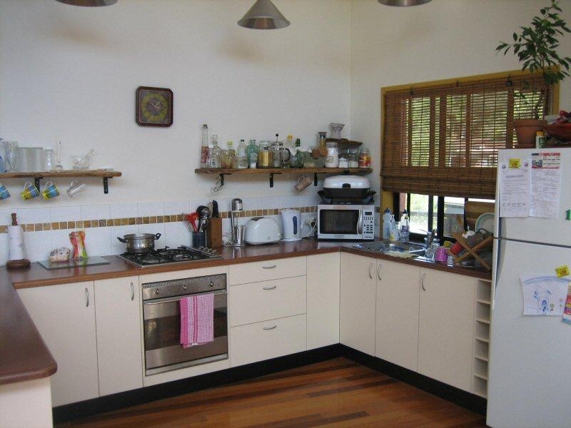 2 Coomburra Crescent, Ocean Shores NSW 2483