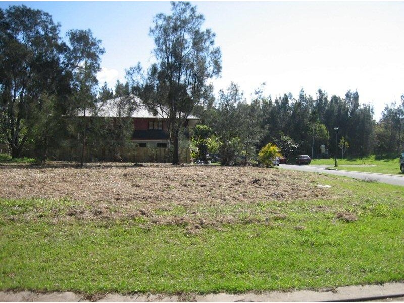 5 CANOWINDRA COURT, South Golden Beach NSW 2483