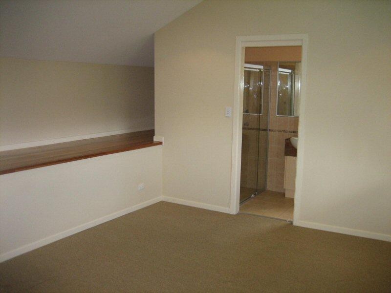 3 WARRAMBOOL ROAD, Ocean Shores NSW 2483