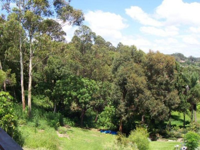 33 WARRAMBOOL ROAD, Ocean Shores NSW 2483