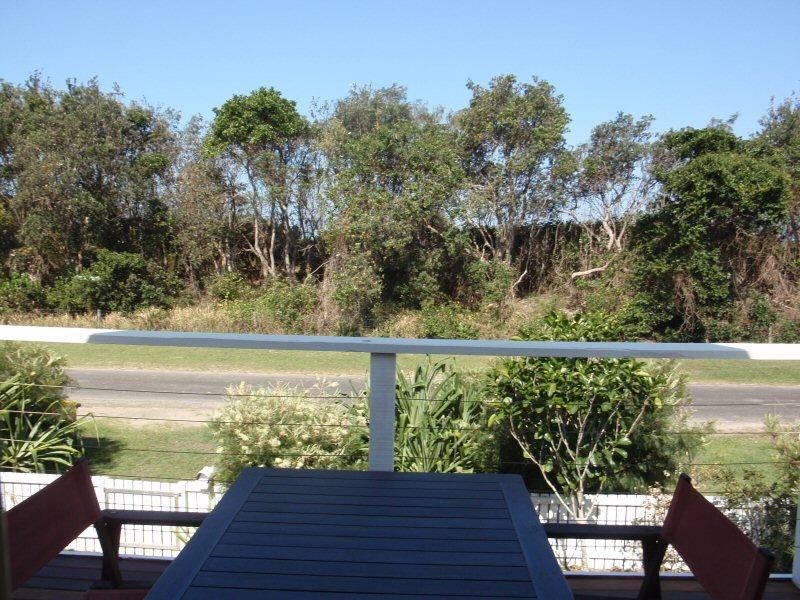 12 Pacific Esplanade, South Golden Beach NSW 2483