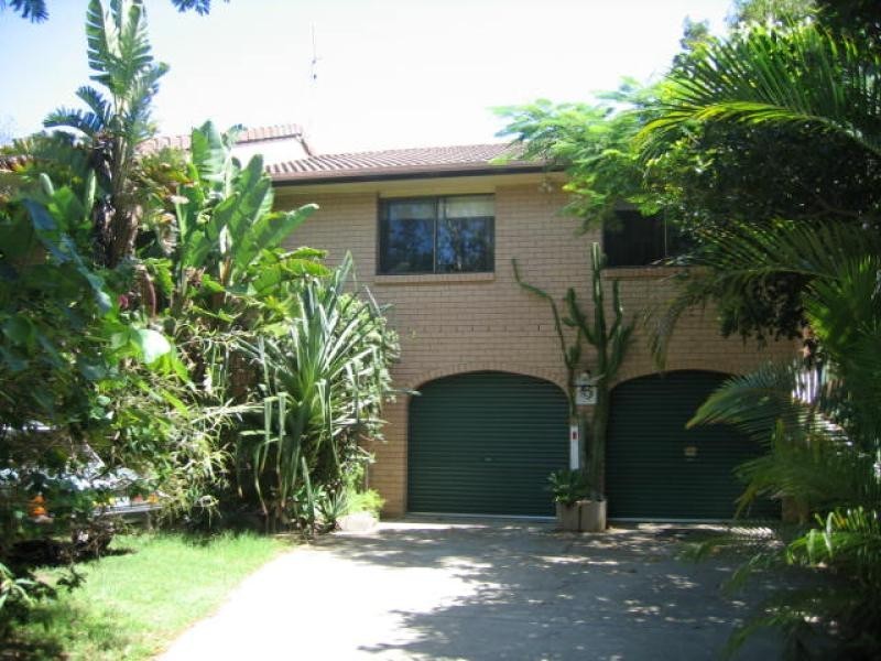 6 ROBIN STREET, South Golden Beach NSW 2483