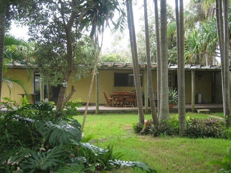 5 THE ESPLANADE, New Brighton NSW 2483