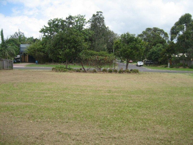 27 Rangal Road, Ocean Shores NSW 2483