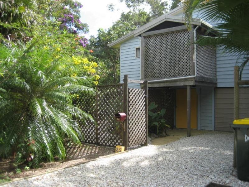 25 PETER STREET, South Golden Beach NSW 2483